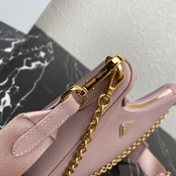 Prada Re-Edition 2005 Saffiano leather bag