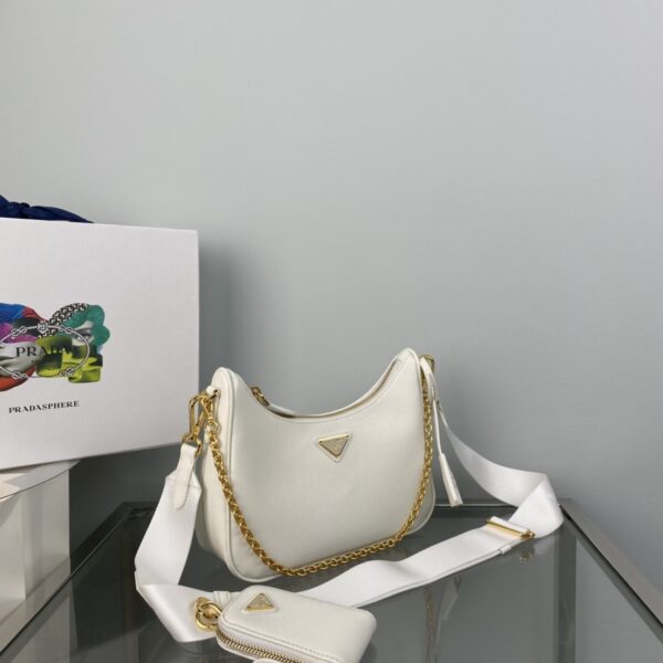 Prada Re-Edition 2005 Saffiano leather bag