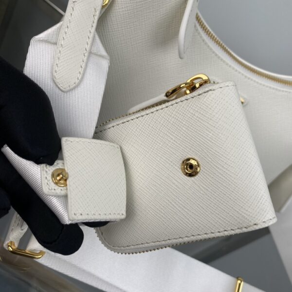 Prada Re-Edition 2005 Saffiano leather bag