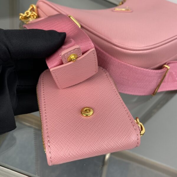 Prada Re-Edition 2005 Saffiano leather bag
