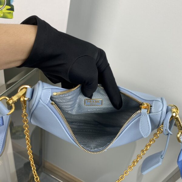 Prada Re-Edition 2005 Saffiano leather bag
