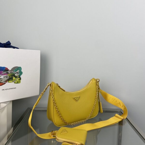 Prada Re-Edition 2005 Saffiano leather bag