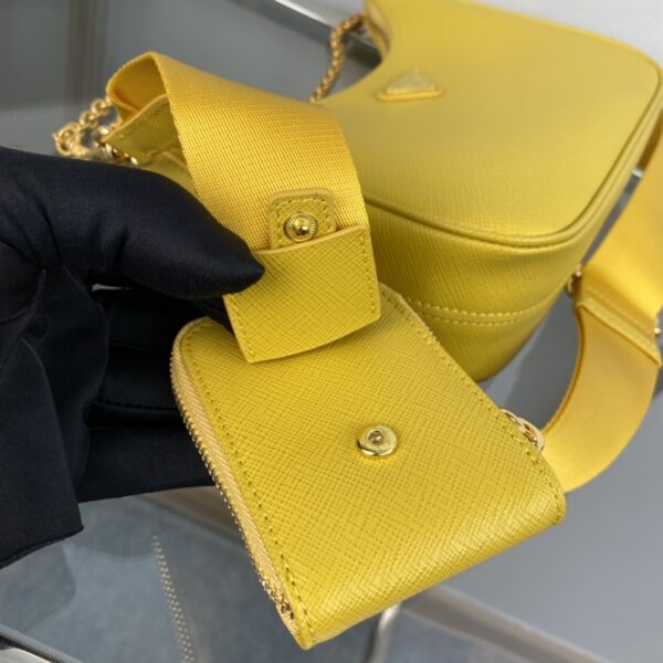 Prada Re-Edition 2005 Saffiano leather bag