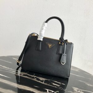 Medium Prada Galleria Saffiano leather bag