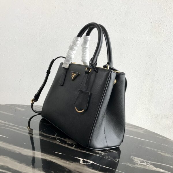 Medium Prada Galleria Saffiano leather bag