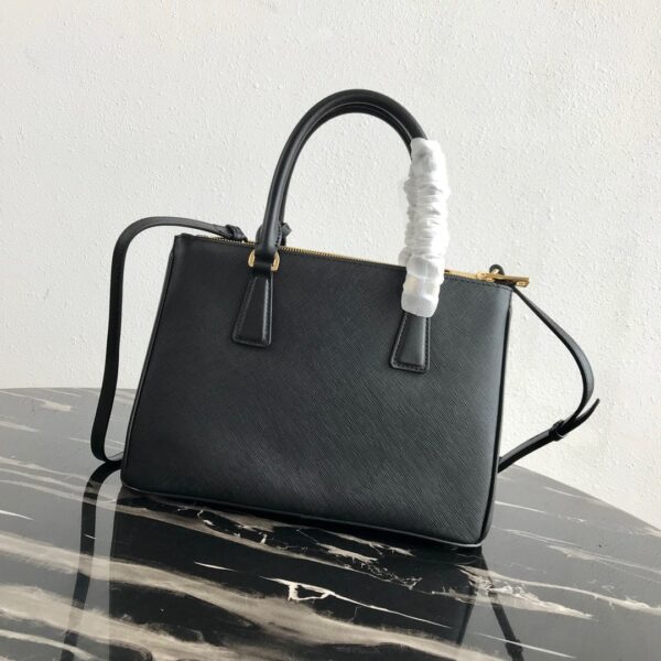 Medium Prada Galleria Saffiano leather bag