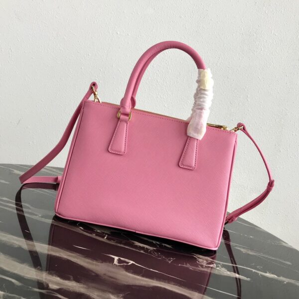 Medium Prada Galleria Saffiano leather bag