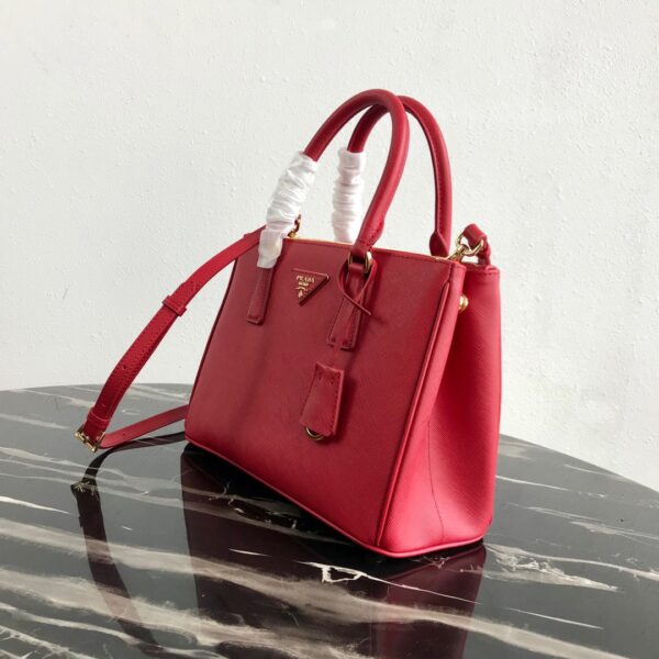 Medium Prada Galleria Saffiano leather bag