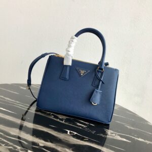 Medium Prada Galleria Saffiano leather bag