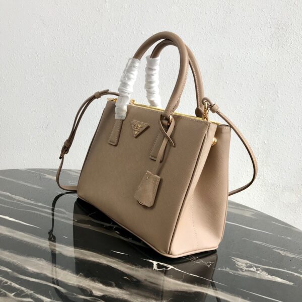 Medium Prada Galleria Saffiano leather bag