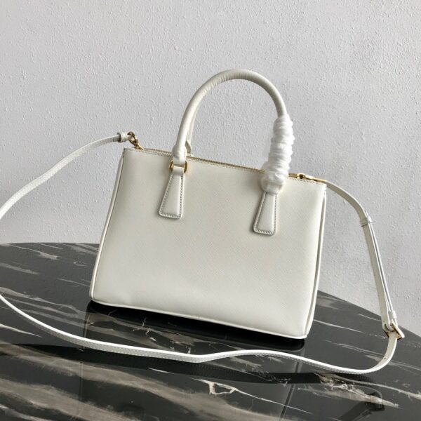 Medium Prada Galleria Saffiano leather bag