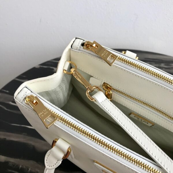 Medium Prada Galleria Saffiano leather bag