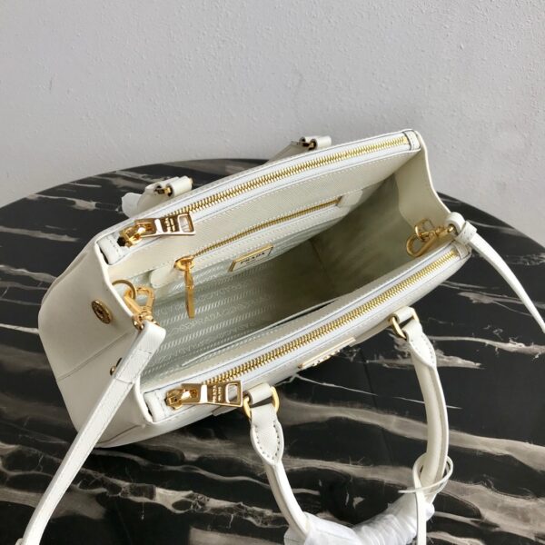 Medium Prada Galleria Saffiano leather bag