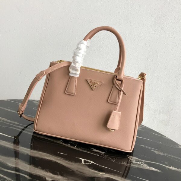 Medium Prada Galleria Saffiano leather bag