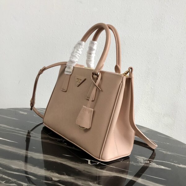 Medium Prada Galleria Saffiano leather bag