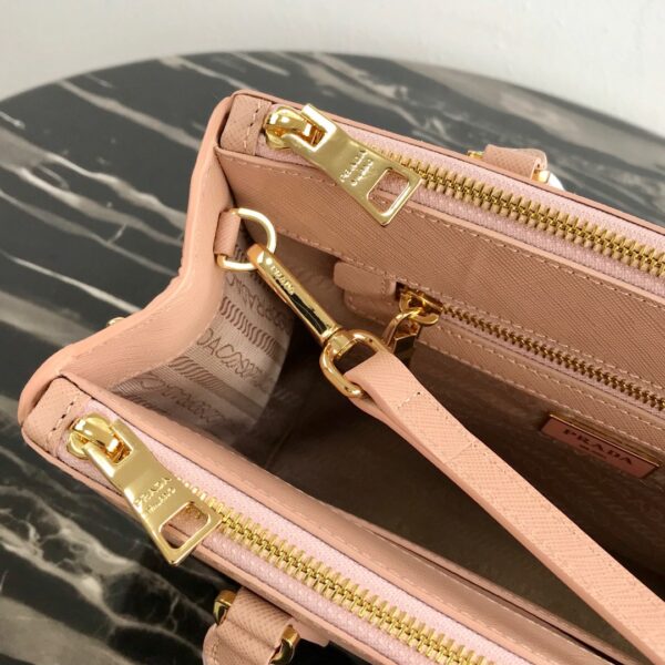 Medium Prada Galleria Saffiano leather bag