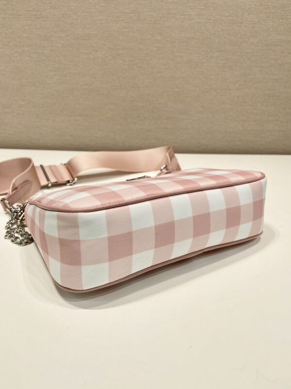 Prada Re-Edition 2005 bag
