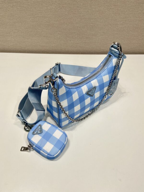 Prada Re-Edition 2005 bag