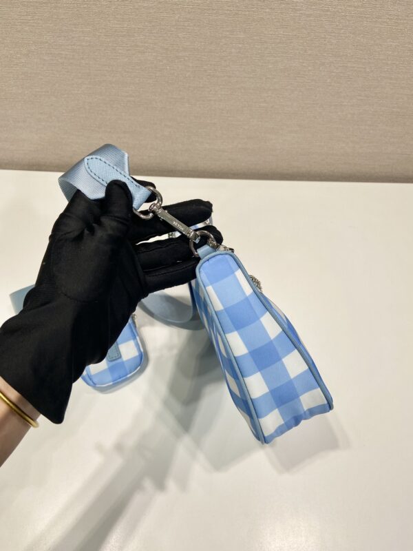 Prada Re-Edition 2005 bag