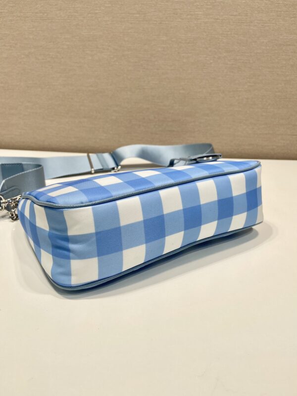 Prada Re-Edition 2005 bag