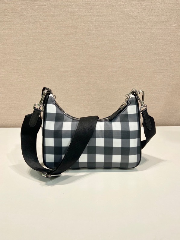 Prada Re-Edition 2005 bag