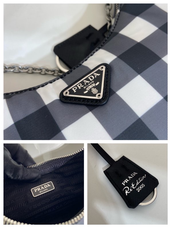 Prada Re-Edition 2005 bag