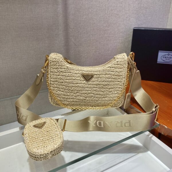 Prada Re-Edition 2005 bag