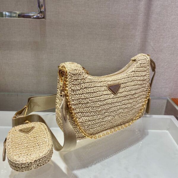 Prada Re-Edition 2005 bag