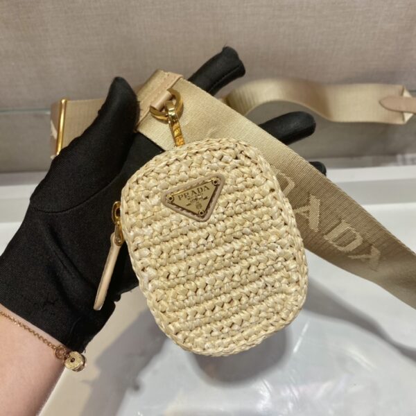 Prada Re-Edition 2005 bag