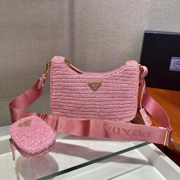 Prada Re-Edition 2005 bag