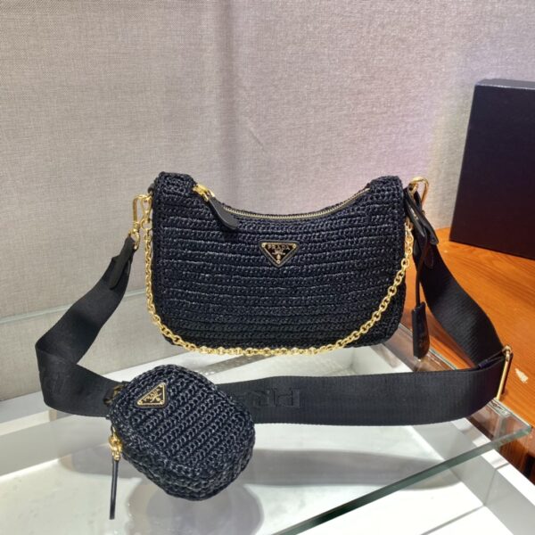 Prada Re-Edition 2005 bag