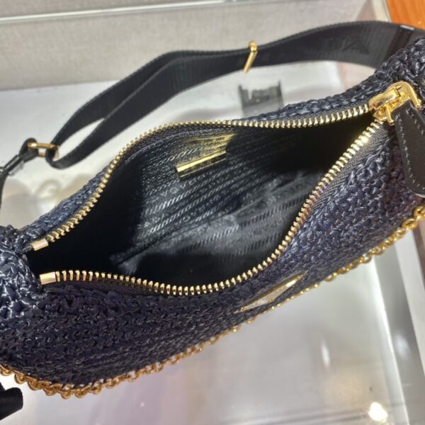 Prada Re-Edition 2005 bag