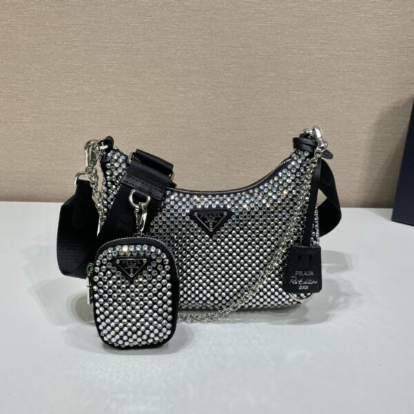 Prada Re-Edition 2005 bag