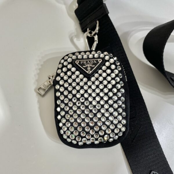 Prada Re-Edition 2005 bag