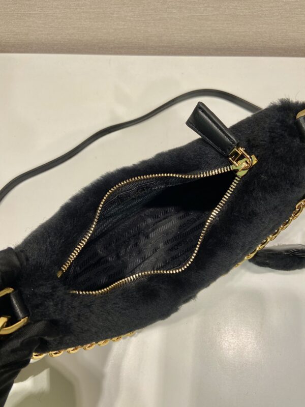 Prada Re-Edition 1995 Hobo Bag