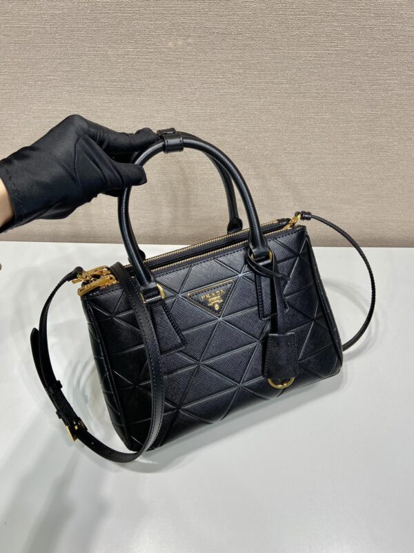 Small Prada Galleria Saffiano leather bag