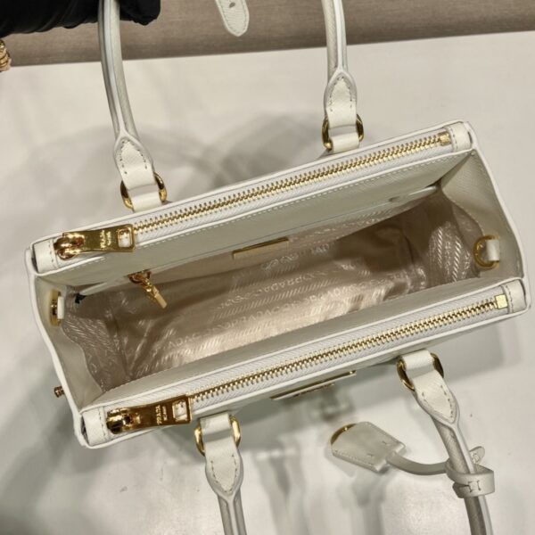 Small Prada Galleria Saffiano leather bag