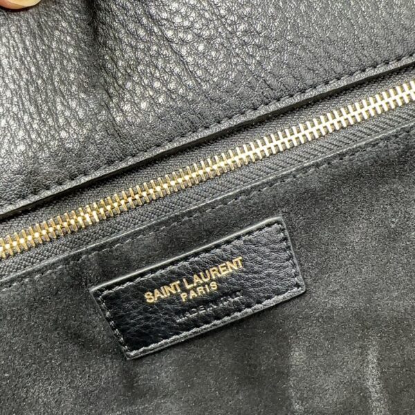 YSL BEA IN GRAINED LEATHER