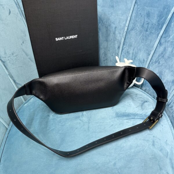 YSL CASSANDRE CLASSIC BELT BAG IN GRAIN DE POUDRE EMBOSSED LEATHER