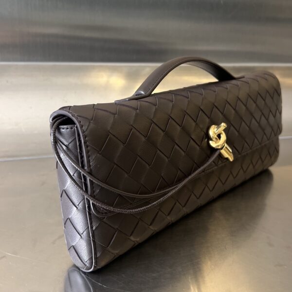 Bottega Veneta Clutch Andiamo With Handle
