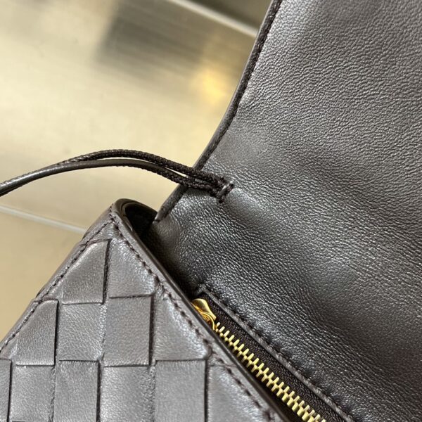Bottega Veneta Clutch Andiamo With Handle
