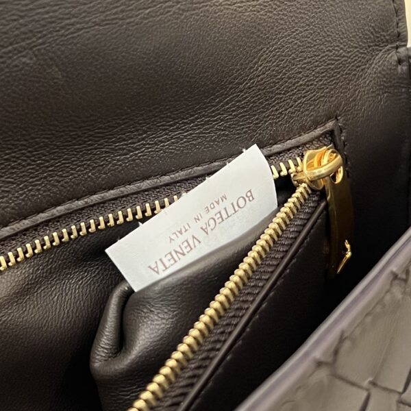 Bottega Veneta Clutch Andiamo With Handle