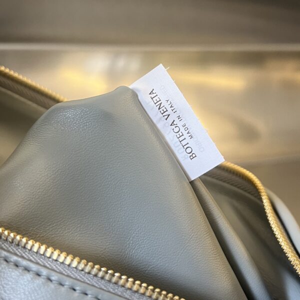 Bottega Veneta Classic Jodie