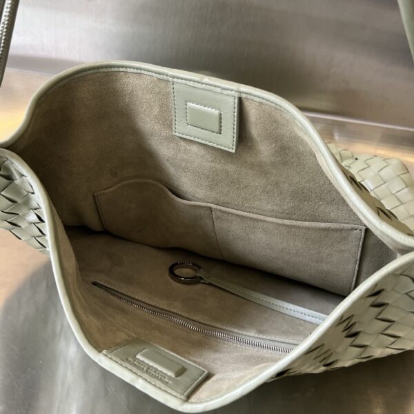 Bottega Veneta Sardine Hobo