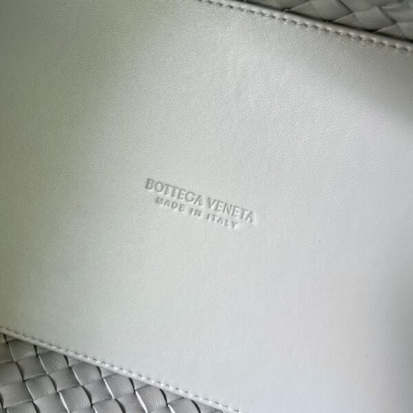 Bottega Veneta Cabat Large Bag