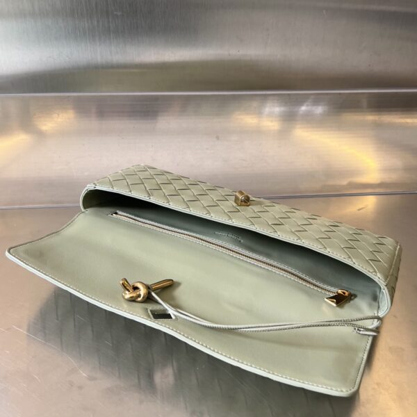 Bottega Veneta Long Clutch Andiamo With Handle