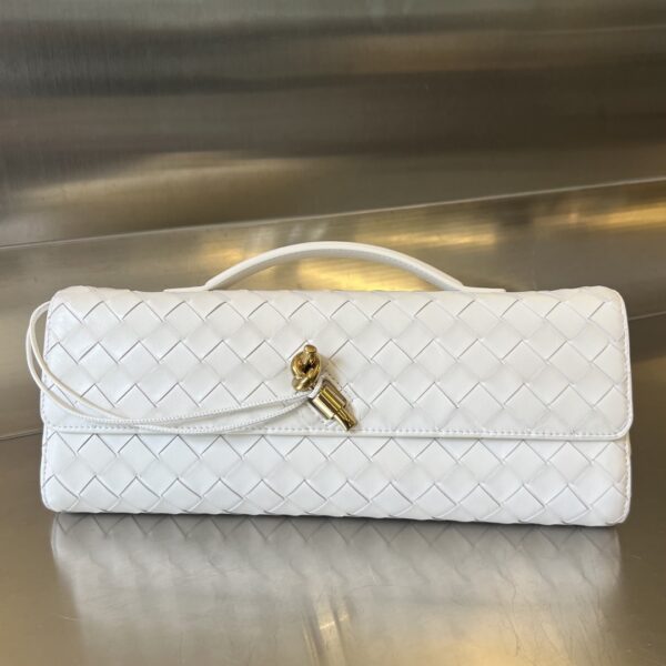 Bottega Veneta Clutch Andiamo With Handle