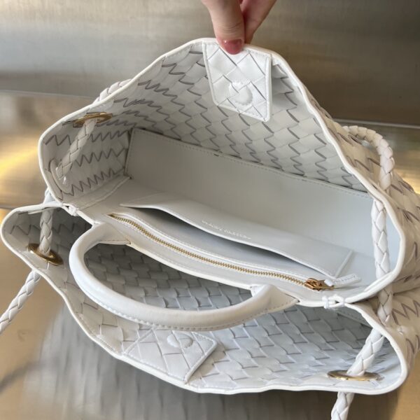 Bottega Veneta Small East/West Andiamo