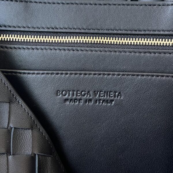Bottega Veneta Small East/West Andiamo