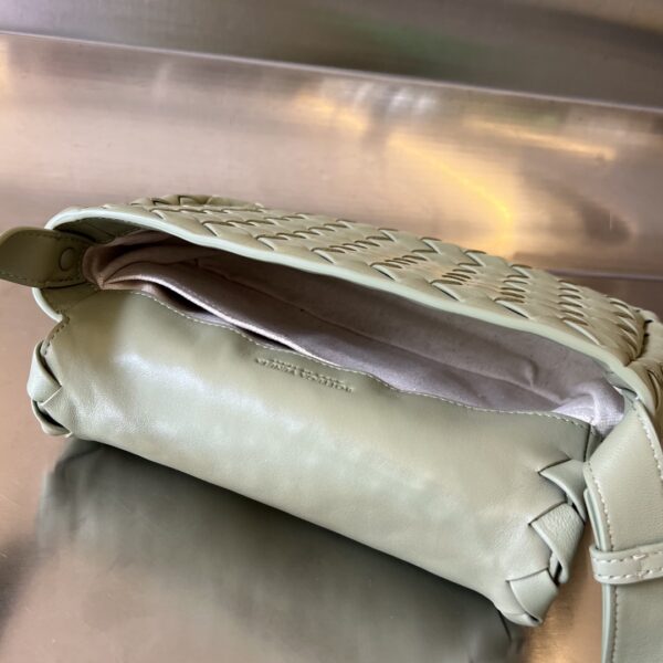 Bottega Veneta Small Cobble Messenger